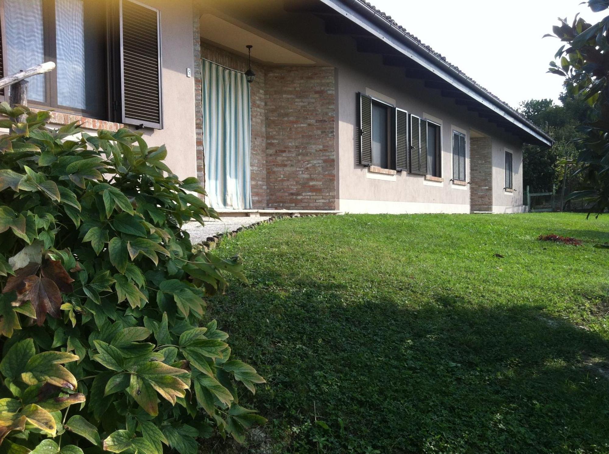 Bottega Di Rosanna * Castagnole delle Lanze